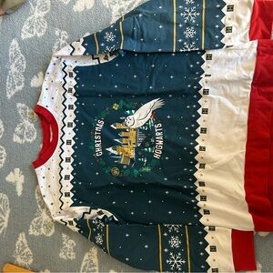 Warner Bros. Red and White Harry Potter Sweater